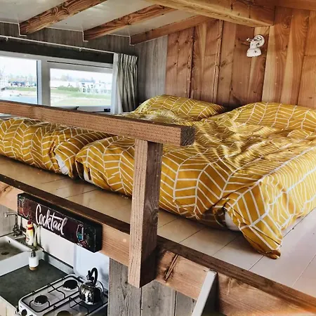 Campingplatz Tinyhouse Yellow Schoonhoven