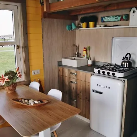 Tinyhouse Yellow Schoonhoven