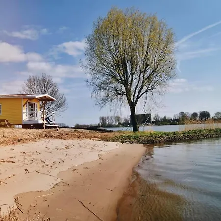 Campingplatz Tinyhouse Yellow Schoonhoven